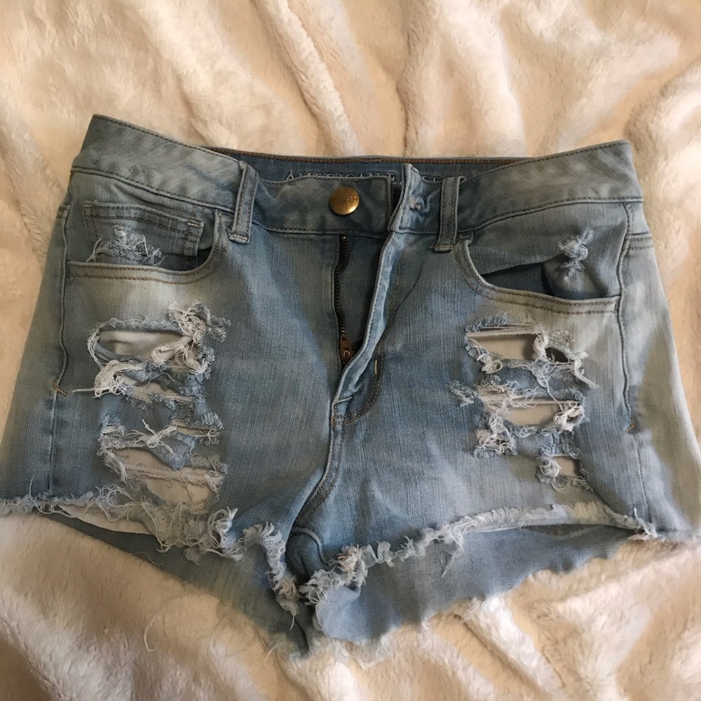 American Eagle Light wash jean shorts